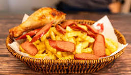 Salchibrasa (2) - Salchibrasa (2) + 1/8 pollo a la Brasa + Papas  Fritas + Cho